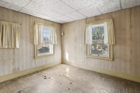 27 Westernview St, Springfield, MA 01108 photo 16