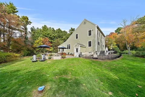 36 Everett St, Norfolk, MA 02056 photo 23