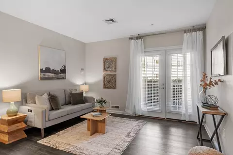 180 Chickering Rd #109C, North Andover, MA 01845