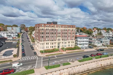 285 Lynn Shore Dr #502, Lynn, MA 01902