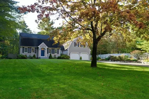 166 Halfway Pond Rd, Plymouth, MA 02360