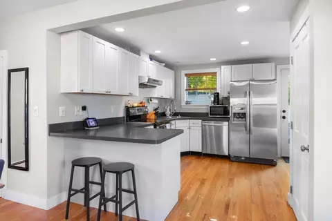8 Elm St, Reading, MA 01867 photo 11