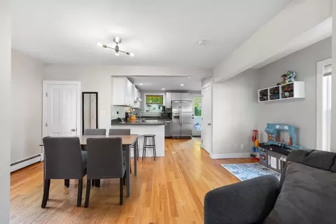 8 Elm St, Reading, MA 01867 photo 9