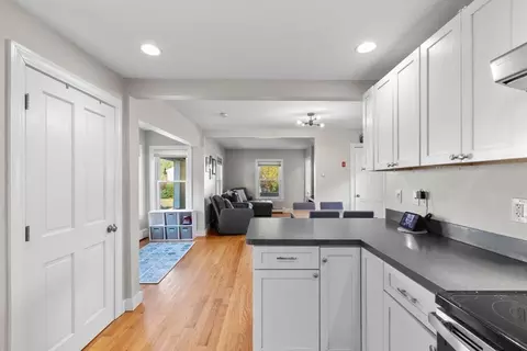 8 Elm St, Reading, MA 01867 photo 15