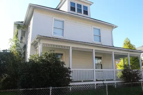 20 Almont St, Worcester, MA 01604