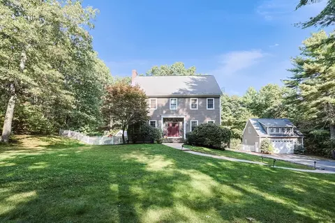 56 High St, Bellingham, MA 02019