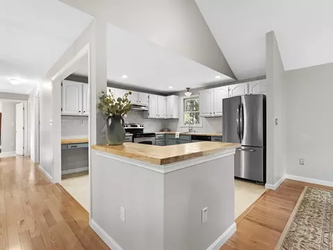 201 Stone School Rd, Sutton, MA 01590 photo 9