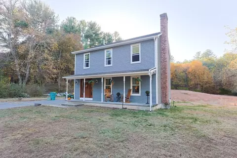 165 W River St, Upton, MA 01568