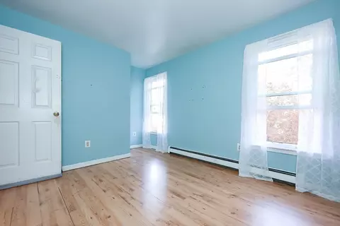 Bedroom - 165 W River St, Upton, MA 01568 photo 2 of 5