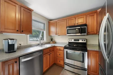700 Shore Dr #204, Fall River, MA 02721 photo 13