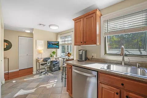 700 Shore Dr #204, Fall River, MA 02721 photo 15