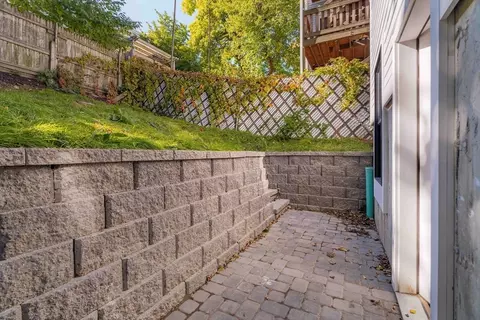 231 Everett St #1, Boston, MA 02128 photo 16