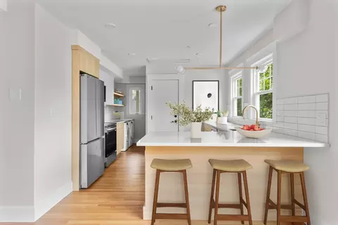 744 Washington St #2, Boston, MA 02124