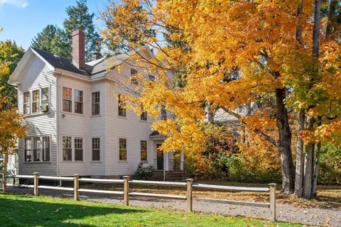 88 Central St, Newton, MA 02466