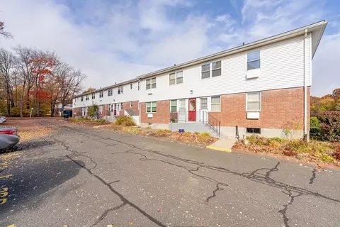53 Colonial Cir #D, Chicopee, MA 01020 photo 18