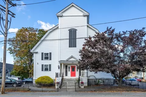 100 Rogers St #1, Lowell, MA 01852 photo 2