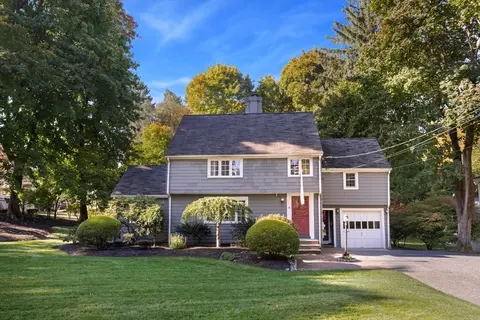 18 Morrison Rd W, Wakefield, MA 01880