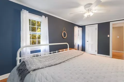Bedroom - 18 Morrison Rd W, Wakefield, MA 01880 photo 6 of 9