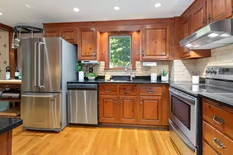 Kitchen - 18 Morrison Rd W, Wakefield, MA 01880 photo 3 of 3