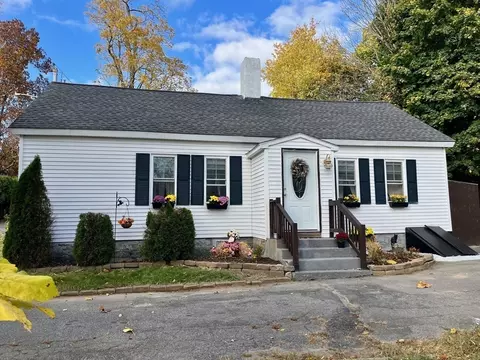 65 Williams Ave, Raynham, MA 02767