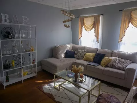 Living - 77 Providence St, Worcester, MA 01604 photo 1 of 1