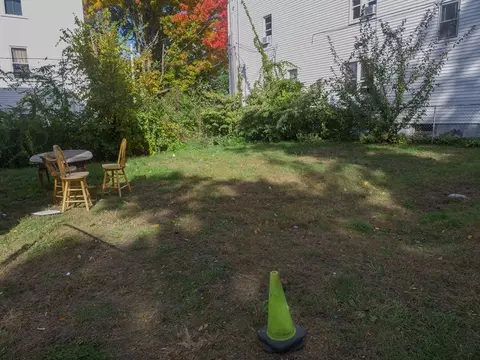 Exterior - 77 Providence St, Worcester, MA 01604 photo 3 of 4