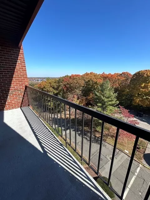 View/Area - 2 Summit Dr #63, Reading, MA 01867 photo 1 of 2
