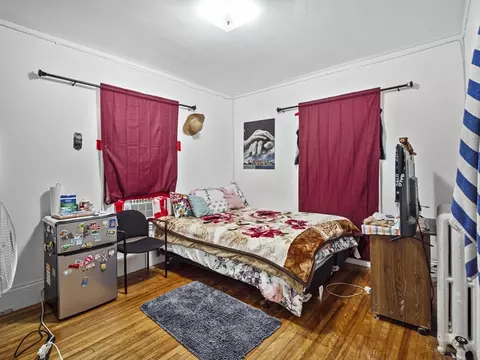 Bedroom - 81 Clinton St, Everett, MA 02149 photo 4 of 4