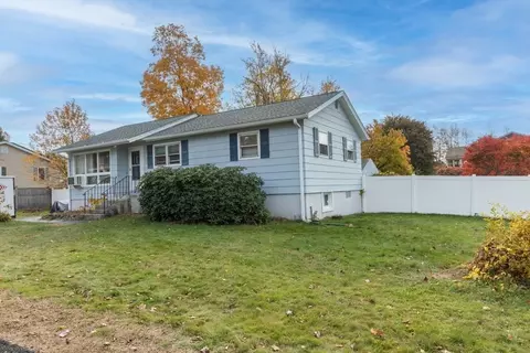 67 Eva Dr, Leominster, MA 01453