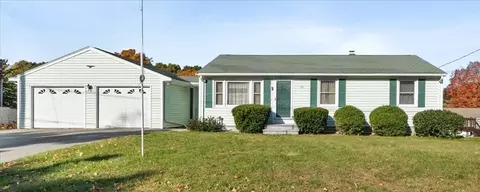 65 Bretton Woods Dr, Attleboro, MA 02703