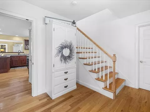 14 Silver Ledge Dr, Sutton, MA 01590 photo 8