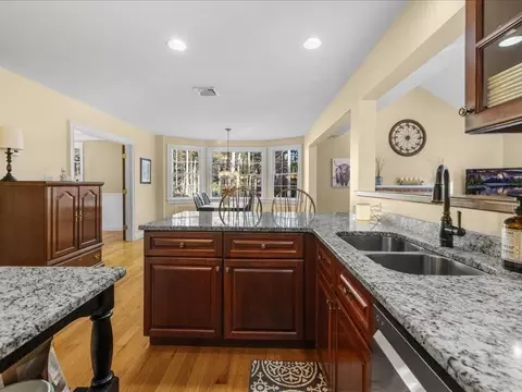 14 Silver Ledge Dr, Sutton, MA 01590 photo 14