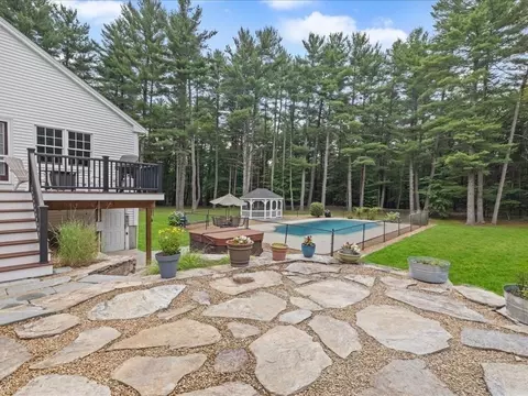 14 Silver Ledge Dr, Sutton, MA 01590 photo 35
