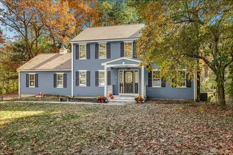 46 Forge Vlg, Westford, MA 01886