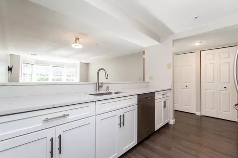 148 Main St #B134, North Andover, MA 01845