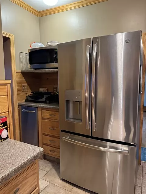 20 Central Ave, Freetown, MA 02702 photo 9