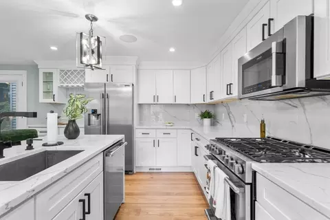 Kitchen - 7 Bartley St #7, Wakefield, MA 01880 photo 2 of 6