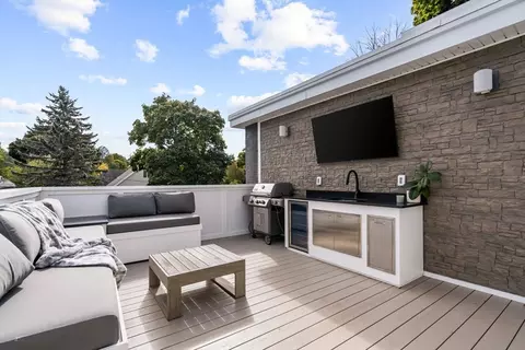 Exterior - 7 Bartley St #7, Wakefield, MA 01880 photo 3 of 5