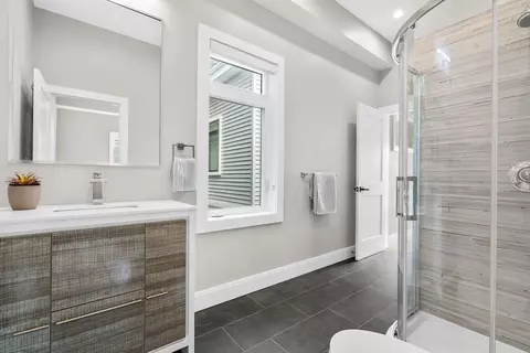 Bath - 7 Bartley St #7, Wakefield, MA 01880 photo 3 of 3