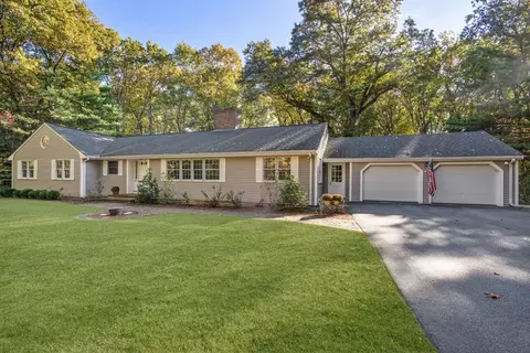 3 Mellen Ln, Wayland, MA 01778