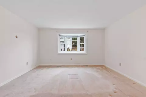 43 Ledgecrest Dr, Worcester, MA 01603 photo 11