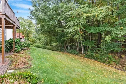 43 Ledgecrest Dr, Worcester, MA 01603 photo 29