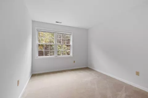43 Ledgecrest Dr, Worcester, MA 01603 photo 21