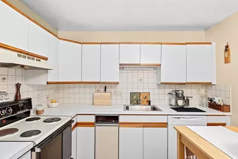 131 Forest St #E2, Saugus, MA 01906 photo 10