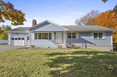 58 Crestfield Ln, Leominster, MA 01453
