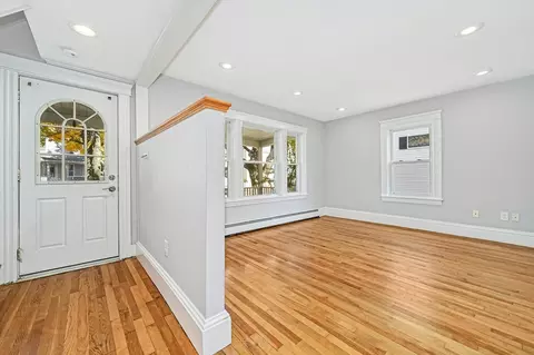5 Manor St, Worcester, MA 01602 photo 6