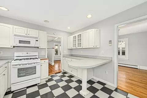 5 Manor St, Worcester, MA 01602 photo 14