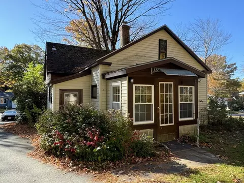 322 Maple St, Winchendon, MA 01475