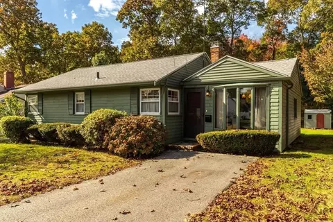 10 Western Ave, Easton, MA 02356