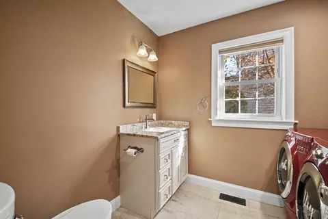 27 Kendrick Ave, Worcester, MA 01606 photo 13
